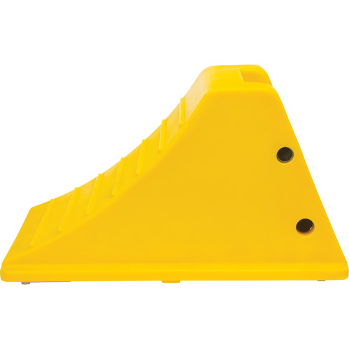 Cales de roue avec surface antid&eacute;rapante en aluminium, Polyur&eacute;thane, Jaune s&eacute;curit&eacute; OSHA, 11-1/4" la x 21" p x 12-1/4" h Stor-it Systems