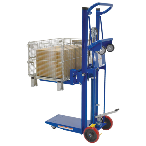 Empileur &agrave; plateforme, M&eacute;canisme Pompe au pied, Capacit&eacute; de 750 lb, Levage max de 52" Stor-it Systems