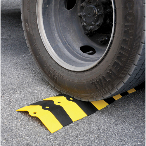 Syst&egrave;me de protection de c&acirc;bles Ultra-Sidewinder - grand , 14,125" x 13,675" x 2,13", 13500 lb (6,75 tons) Stor-it Systems