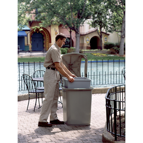 Untouchable&reg; Containers, Polyethylene, 35 US gal. Stor-it Systems