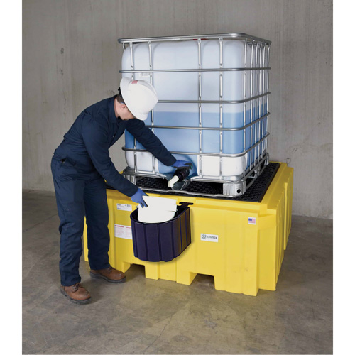 GRV Spill Pallet Plus avec drain, Capacit&eacute; de d&eacute;versement 365 gal. US, 62" x 62" x 28" Stor-it Systems