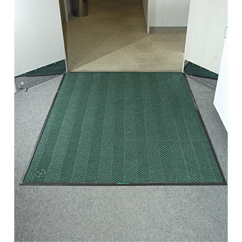 Waterhog&reg; Eco Elite Matting, Wiper/Scraper, 6' x 6' x 3/8", Southern Pine Stor-it Systems