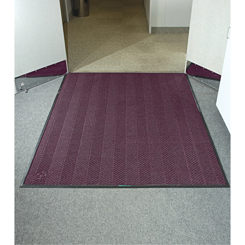 Tapis WaterHog Max Classic &agrave; motif chevrons, Essuie-pieds/grattoir, 3' x 8' x 3/8", Marron Stor-it Systems