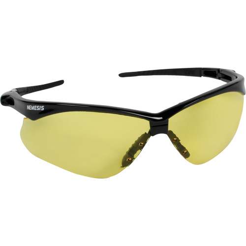 Lunettes de s&eacute;curit&eacute; Nemesis de Kleenguard, Lentille Ambr&eacute;e, ANSI Z87+/R&eacute;pond ou surpasse la norme CSA Z94.3 Stor-it Systems