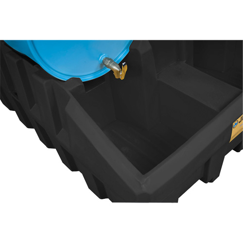 Porte-barils pour gestion de la distribution EcoPolyBlend, 59" lo x 49" la x 26" ha, 66 gal. US Capacit&eacute; Stor-it Systems