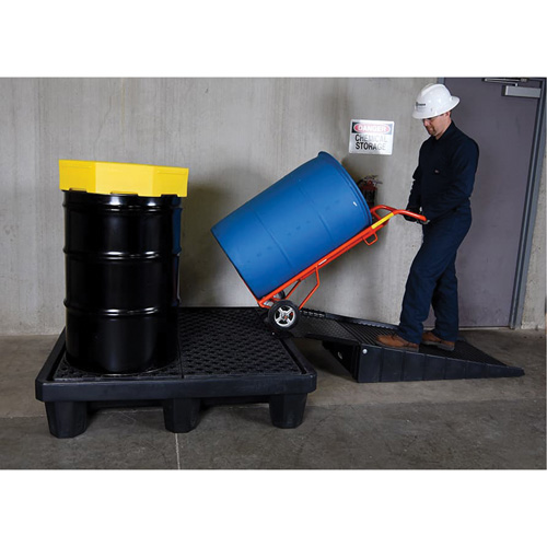 Ultra-Spill Pallet mod&egrave;le &eacute;conomique, 4 barils, Capacit&eacute; de d&eacute;versement 66 gal. US, 53" x 53" x 11,8" Stor-it Systems