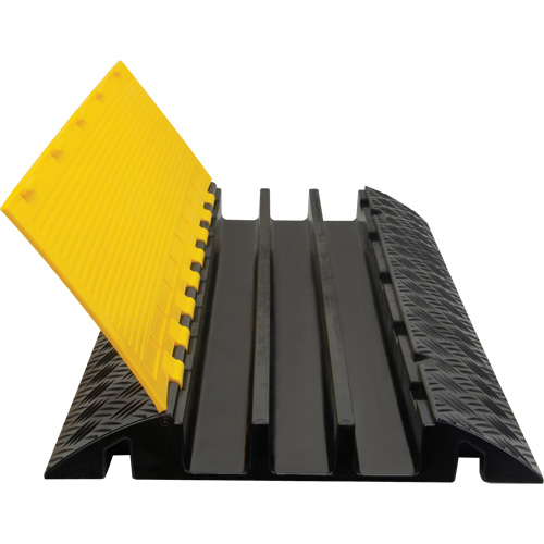 Protecteur de c&acirc;bles en polyur&eacute;thane, 3 canaux, 35,43" lo x 19,69" la x 3" h Stor-it Systems
