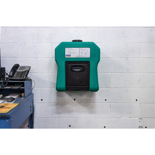 Poste de douche oculaire portable autonome, Aliment&eacute; par gravit&eacute;, Capacit&eacute; 16 gal., Conformit&eacute; ANSI Z358.1 Stor-it Systems