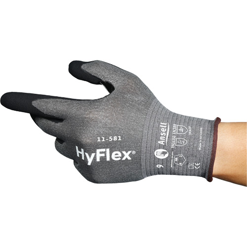 Gants industriels ultral&eacute;gers 11-581 HyFlex, Taille 6, Calibre 21, Rev&ecirc;tement Nitrile, Enveloppe en Nylon/PEHP/Tungst&egrave;ne/Spandex, ASTM ANSI niveau A6 Stor-it Systems