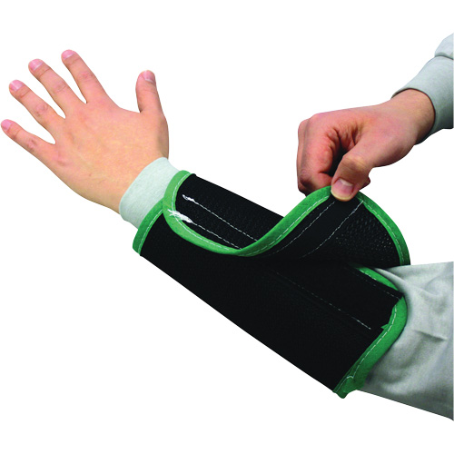 Kut Gard&reg; 2-Ply Cane Mesh Sleeve, Nylon, 9", ASTM ANSI Level A4, Black Stor-it Systems