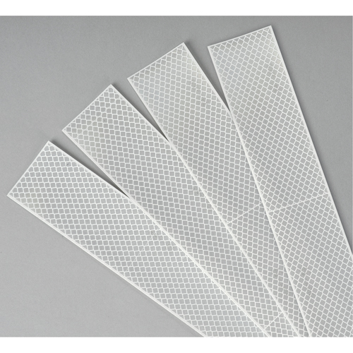 3M Scotchlite Diamond Grade mat&eacute;riau de perceptibilit&eacute; S&eacute;rie 983, 2" la x 12" lo, Blanc Stor-it Systems