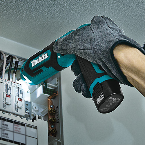 Trousse de tournevis &agrave; chocs, 1/4", 220 lb-po Couple max., 7,2 V, Lithium-ion Stor-it Systems
