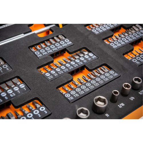 Jeu d'outils &agrave; t&ecirc;te &eacute;troite pour m&eacute;canicien dans un plateau de rangement en mousse Stor-it Systems
