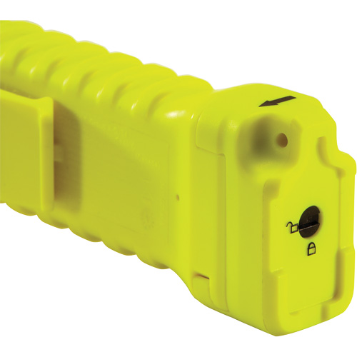 Lampe de poche &agrave; angle droit, DEL, 336 lumens, Piles AA Stor-it Systems
