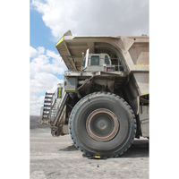 Yellow Jacket&reg; Extreme Crossover Cable Protector, 2 Channels, 35.75" L x 42.125" W x 5.125" H Stor-it Systems