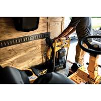 Trousse tondeuse &agrave; gazon sans balais sans fil XR 2X20V MAX*, Pouss&eacute;e, &agrave; pile, Largeur de coupe 21" Stor-it Systems